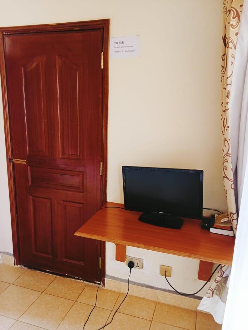 Golden Gates Hotel Thuthuriki Esterno foto