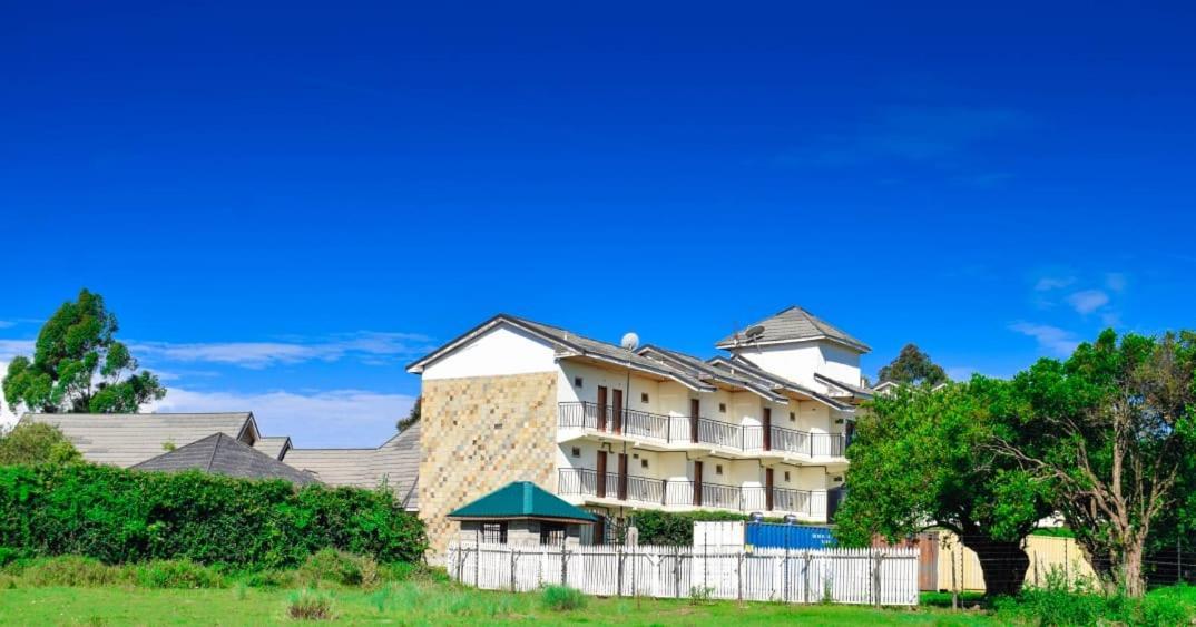 Golden Gates Hotel Thuthuriki Esterno foto